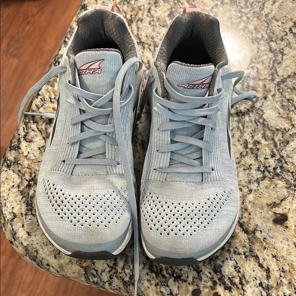 Altra paradigm 4.5 women’s